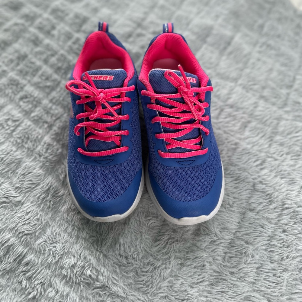 Skechers sneakers for girls
